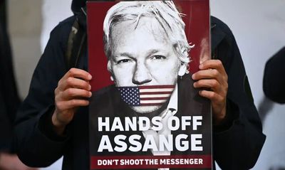 Hands off Assange: Don't Shoot the Messenger
